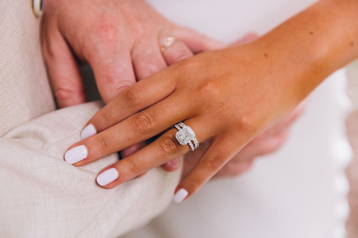 On the hand — Vera Halo Ring